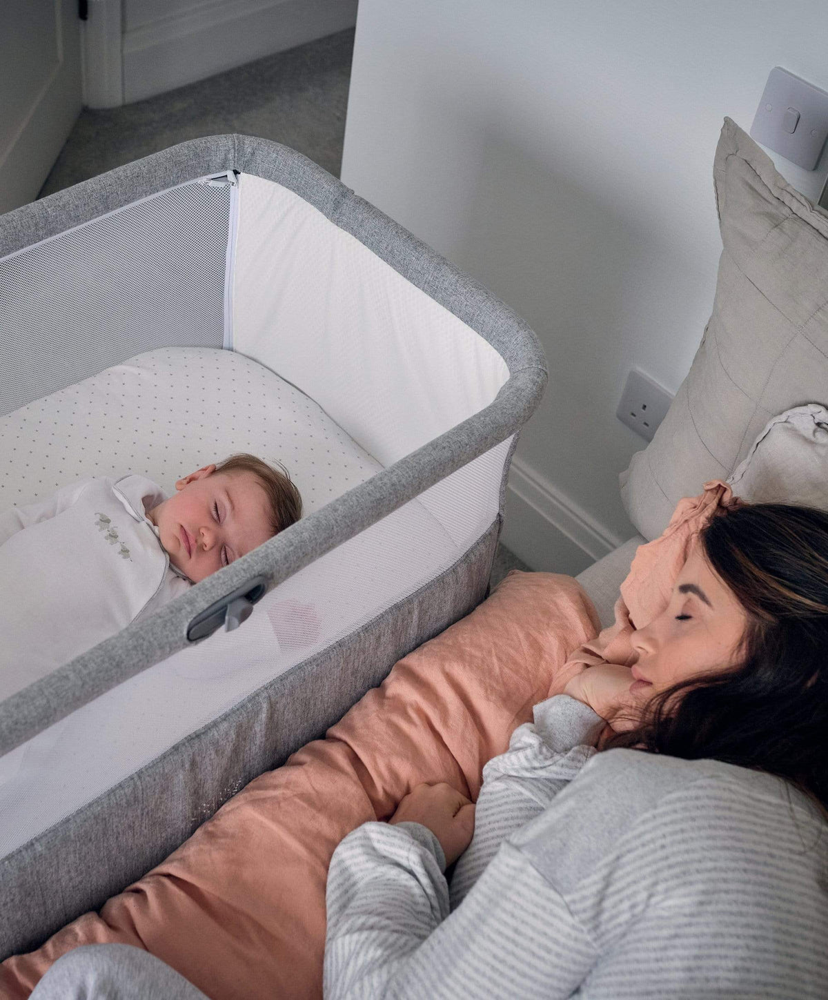 Purflo Sleep Tight Baby Bed - Soft White – Mamas & Papas IE
